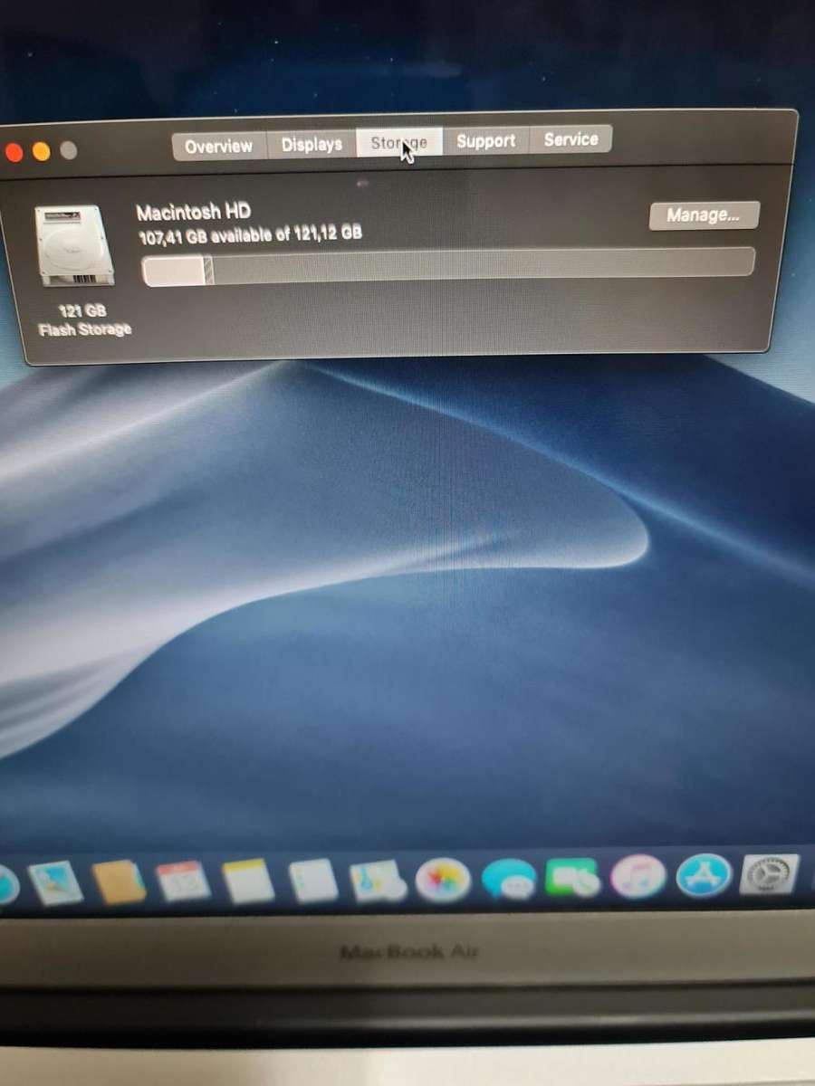 MACBOOK AIR 2017 - CORE i5 - 8GB MEMORY - 128GB SSD HARD DRIVE - WITH BOX