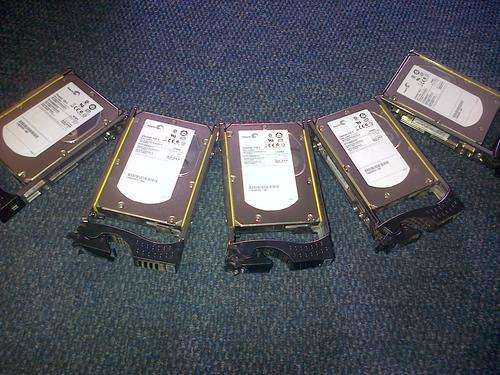 FIVE HARD DRIVES - 146GB 15K SAS HITACHI HARD DRIVE (TOTAL OF 5 HARD DRIVES)