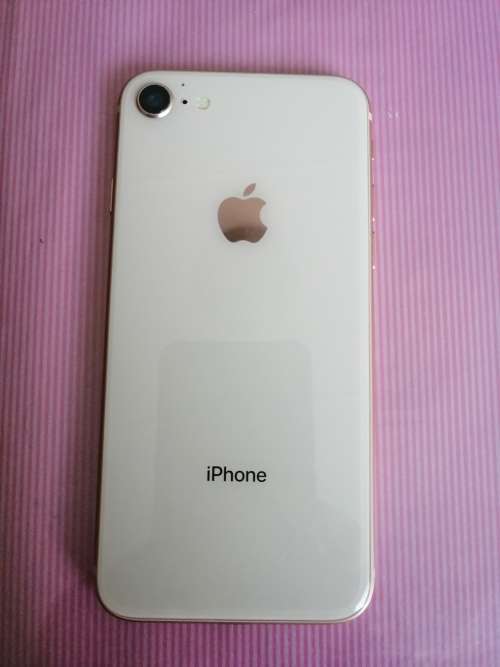 İPhone 8 64gb (Pleade read)