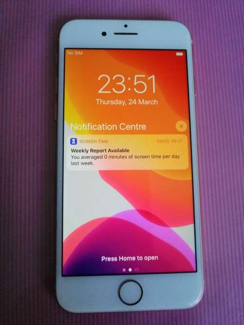 İPhone 8 64gb (Pleade read)