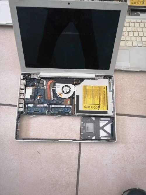 BULK LOT OF NON WORKING APPLE MACBOOKS, LOT OF 7 UNITS IN TOTAL (PLEASE READ)