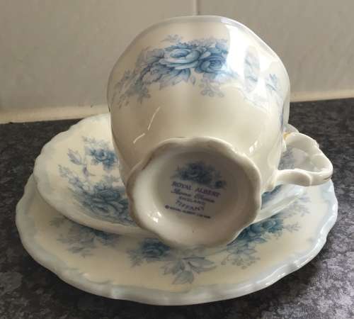Royal Albert 'Tiffany" Trio