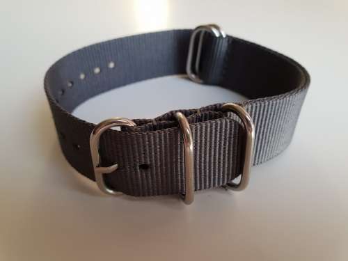 22mm Nato Watch Strap 5-Ring Grey