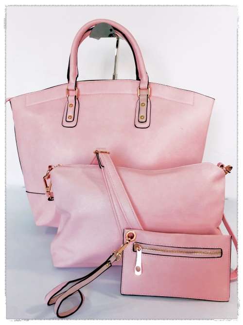 3 Piece handbag set in Pink-Great Quality! Great Buy!Can be used as an Overnight bag or travel bag.