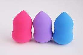 New Beauty Blender Large for that flawless look! Assorted colours- Make ups best Friend!