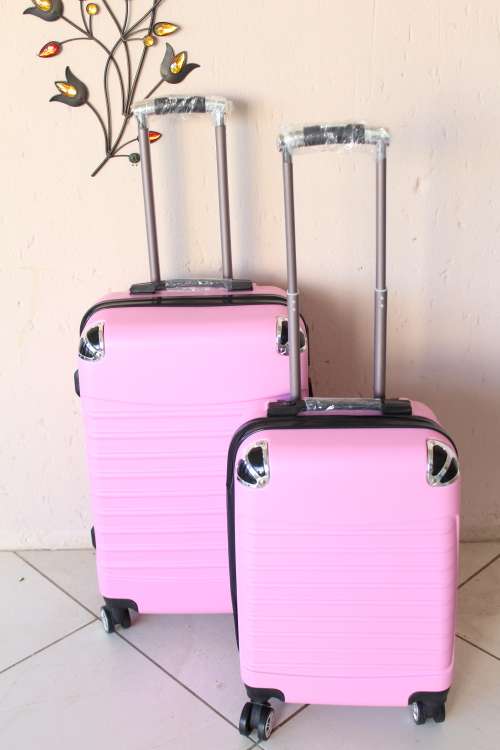 2 Piece Hard Case Travel set- Travel in style! Available in Pink , Blue, Bronze & Silver!