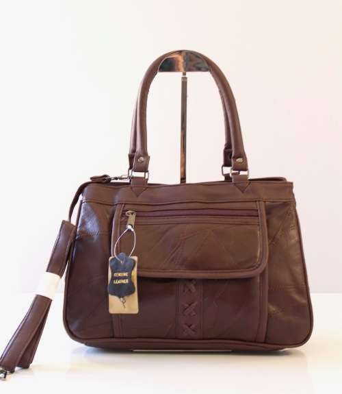 LADIES GENIUNE LEATHER HAND BAG IN  A  Brown. SIMPLY GORGEOUS!!l