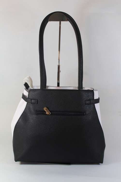BLACKCHERRY- Gorgeous designer bag- Wear the QUALITY brand everyone recognises!