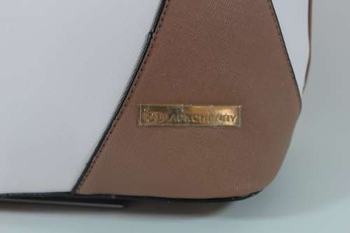 BLACKCHERRY- Gorgeous designer bag- Wear the QUALITY brand everyone recognises!