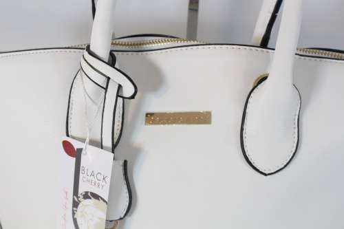 BLACKCHERRY- Gorgeous designer bag- High Quality Classic White PU Leather bag