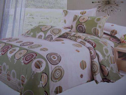 LOVELY 6 PIECE DUVET COVER SET- QUEEN-.Brings the comfort and style to your bed!
