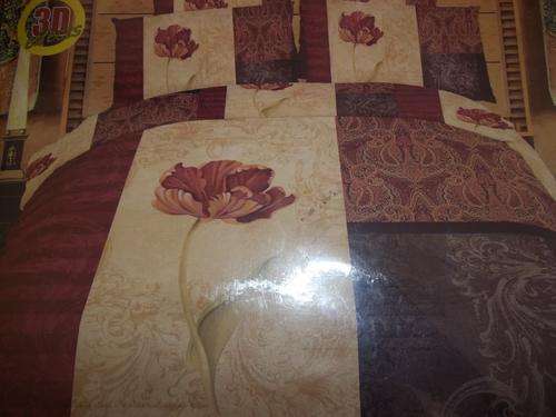 LOVELY 6 PIECE 3D EFFECT DUVET COVER SET IN BURGUNDY- QUEEN.Great Quality cotton Blend.
