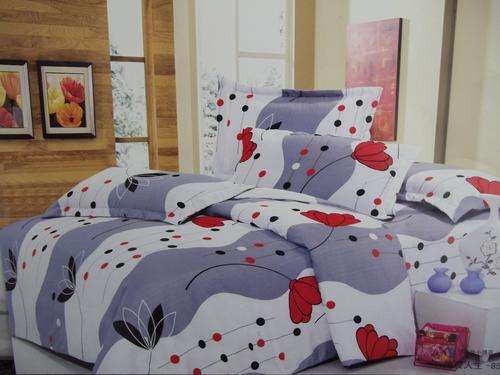 LOVELY 6 PIECE  DUVET COVER SET IN - QUEEN.Great Quality, superior  cotton Blend.