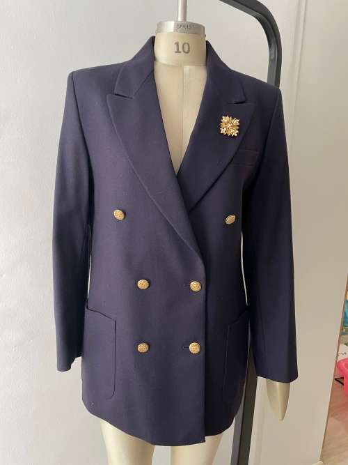Woolworths womens blazer - Navy - size 14 ( includes lapel broach)