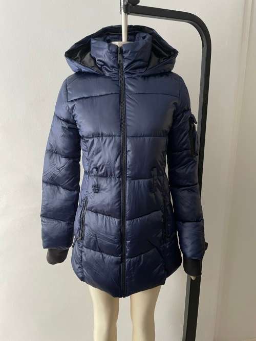 Navy puffer jacket - size 10