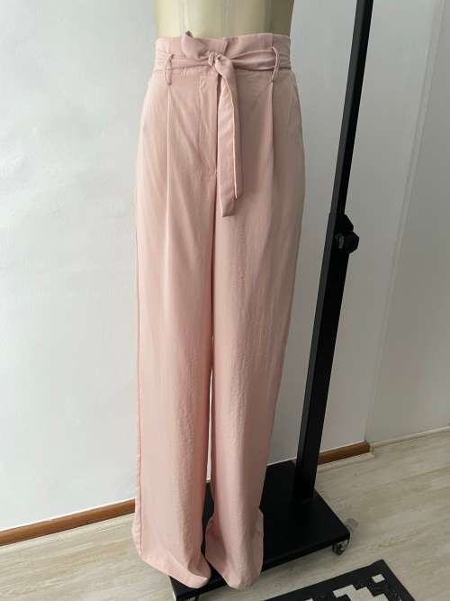 Beautiful High-waisted, wide leg blush pink trousers - size 10