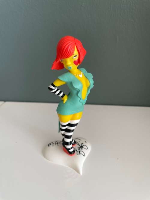 Limited edition M.A.C. x fafi doll