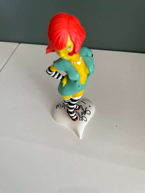 Limited edition M.A.C. x fafi doll