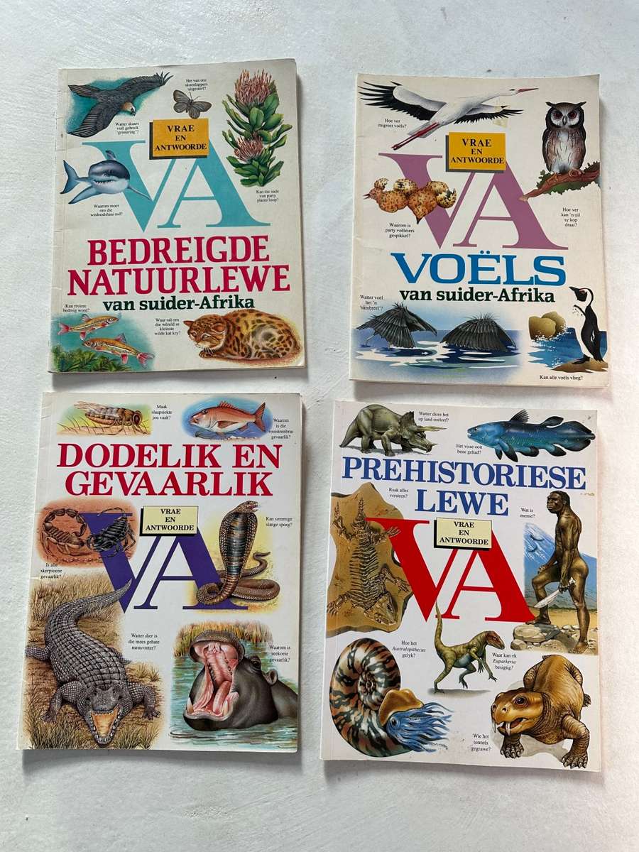 VRAE EN ANTWOORDE 4 book bundle All in good condition