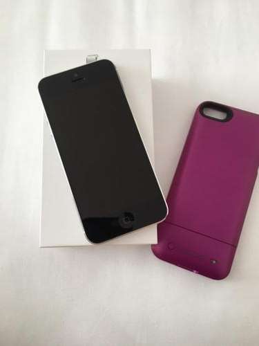 iphone 5 PLUS FREE MOPHIE battery pack