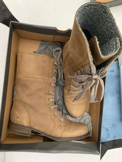 Catapillar NARCISSA FURWomens - Mid Calf Boot - SIZE 7 ONLY