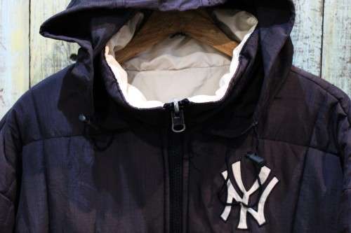 Vintage NY Yankees puffer jacket
