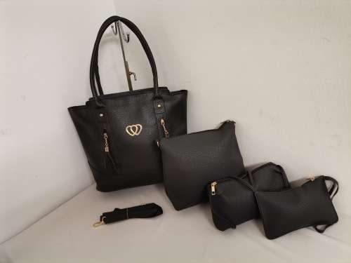 ***NEW STUUNNING 4PC HANDBAG SET (BLACK)