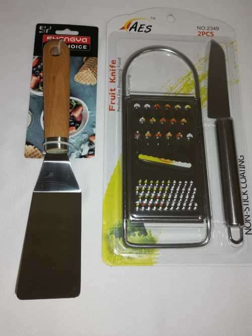 kitchen utensil 3 pieces grater  knife & cake spatula
