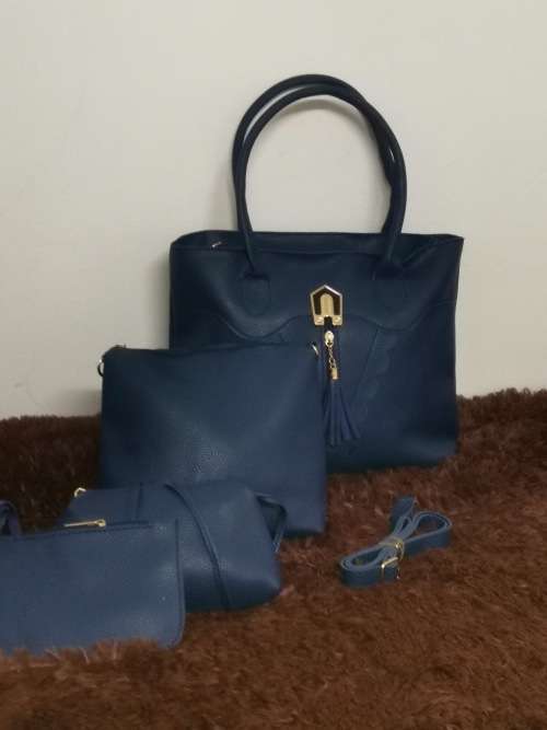 Ladies stunning 4pc handbags blue