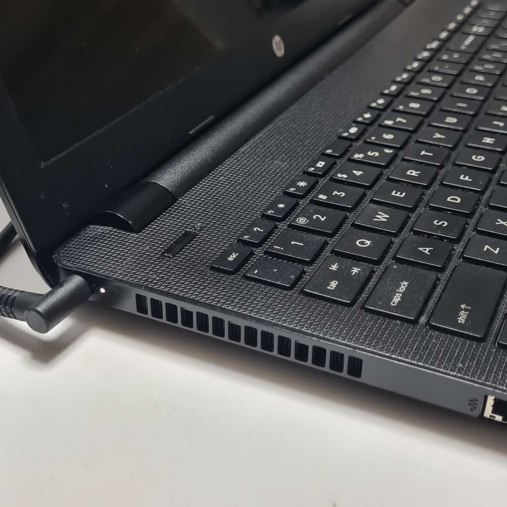 HP laptop 15-bs0xx I3 6th gen