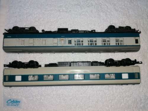 TRIANG coaches x 2 OO (Lot)