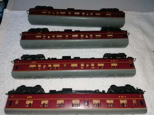 LIMA LMS Coaches x 4 (HO)
