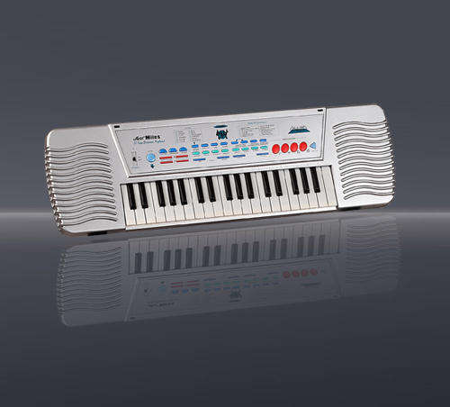MILES 380 - 37 KEYS ELECTRONIC KEYBOARD