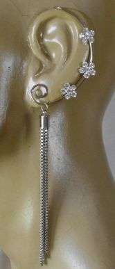 EAR  CUFF WITH FLOWERS  AND CHAIN