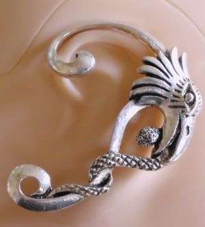 STUNNING BIRD  EAR CUFF