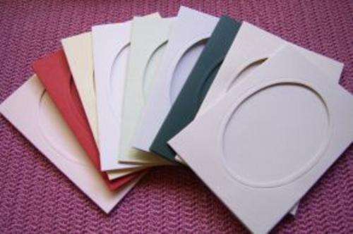 TRI-FOLD CARDS with Oval cutout (3 pack)