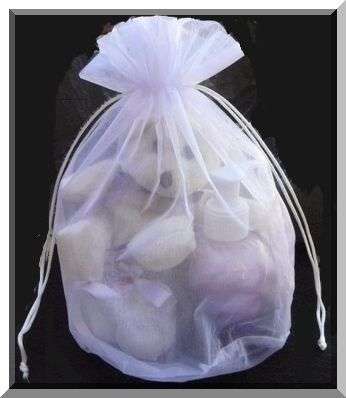Clouds Fragranced Handwash with Teddy Bear and Bath Petals in an Organza Bag