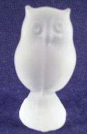 GLASS OWL ORNAMENT