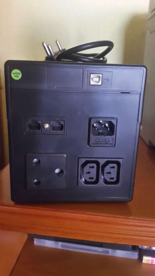 RCT 2000VA/1200W Line Interactive UPS