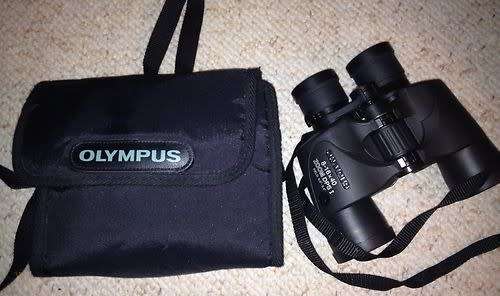 Olympus DPS-I 8-16x40 Zoom Binoculars