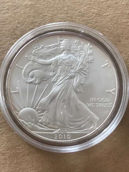 2010 $1 Silver Eagle 1 oz
