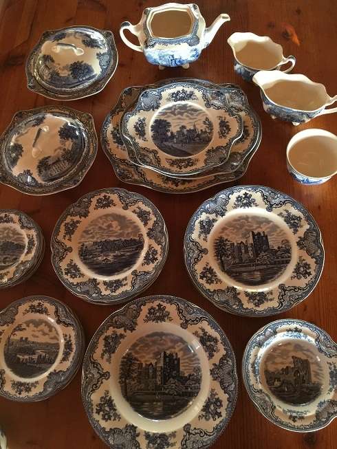 JohnsonBros England - Old Britain Castles