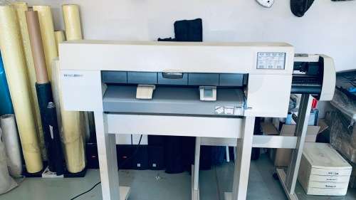 HP DESIGNJET 450 AND VINYL CUTTER/PLOTTERS **LIQUIDATION STOCK88