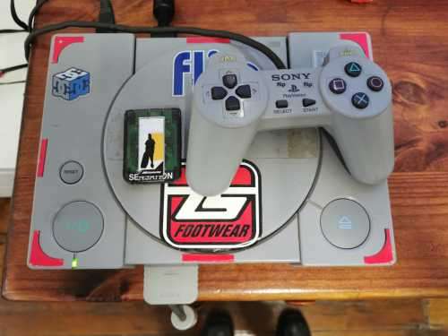 Play Station 1 ( Chipped ) working 100%