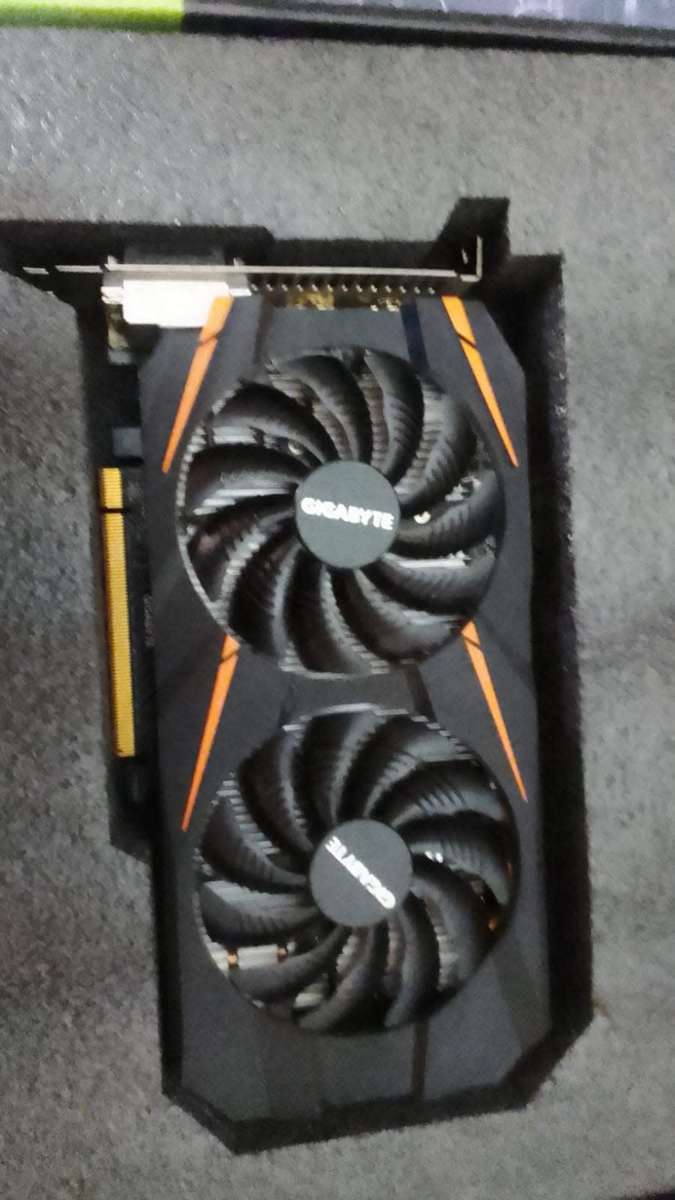 GIGABITE GTX1060 6Gig