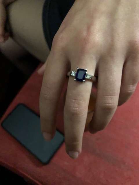 STUNNING CERTIFIED BLUE SAPPHIRE AND DIAMONDS 18 ct WHITE GOLD RING
