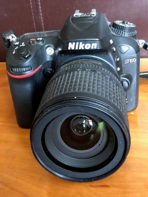 NIKON D 7100 DIGITAL SLR PROFESSIONAL CAMERA WITH NIKON 18-135 mm ZOOM LENS