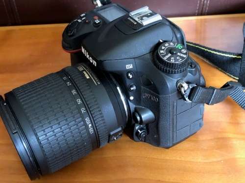 NIKON D 7100 DIGITAL SLR PROFESSIONAL CAMERA WITH NIKON 18-135 mm ZOOM LENS