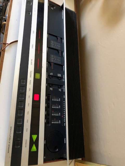 BANG&OLUFSEN OF DENMARK  AMPLIFIER-TUNER BEOMASTER 1900