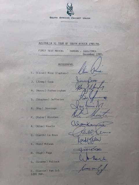 CRICKET  AUTOGRAPHS  LOVELY COLLECTION OF 15 ORIGINAL AUTOGRAPHS